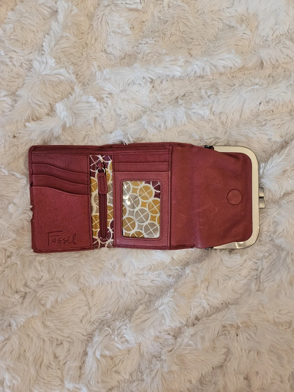 Fossil✨️Pink Leather Kiss-Lock Wallet